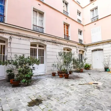 Charming -3br/6p-gare Du Nord/montmartre Apartment *